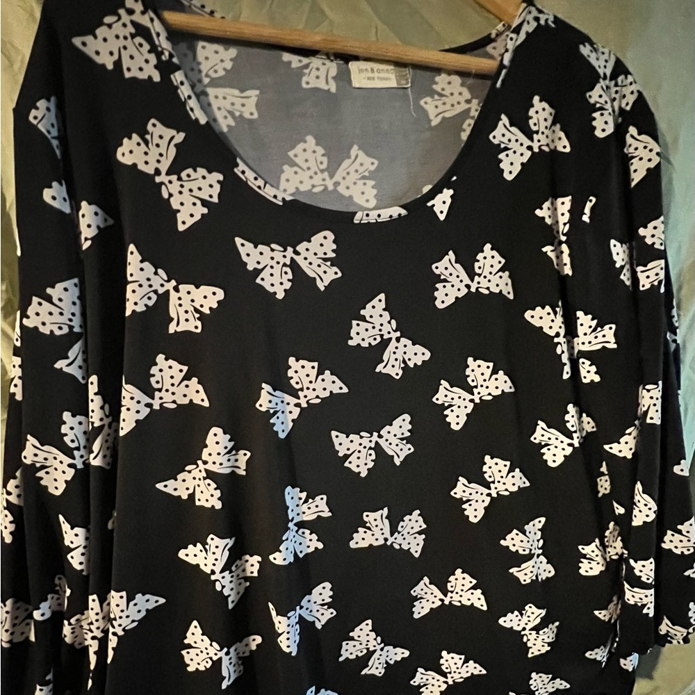 Jon and Anna women’s top size 3x